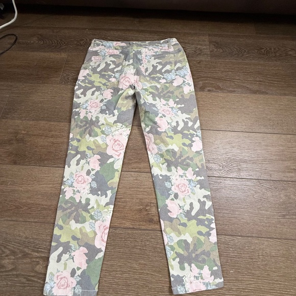 Boston Proper Women's Pull On Camo Floral Jeans, Size 14, Ankle, Slim, Fall - Picture 11 of 11